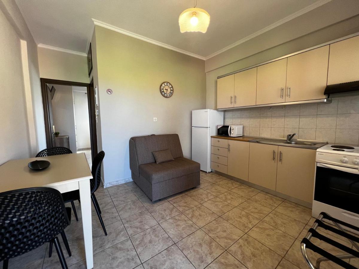 Pandora Apartments Moudhros Bagian luar foto