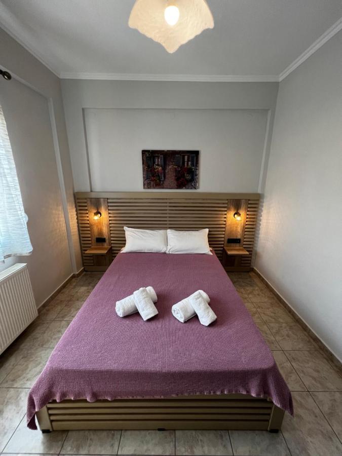 Pandora Apartments Moudhros Bagian luar foto