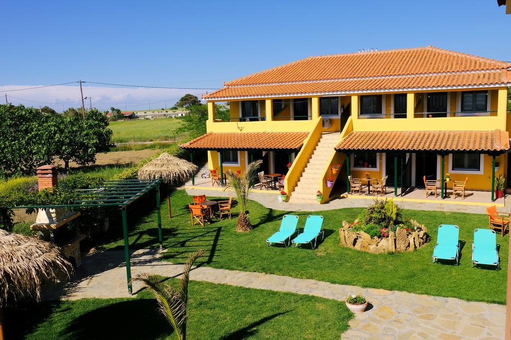 Pandora Apartments Moudhros Bagian luar foto
