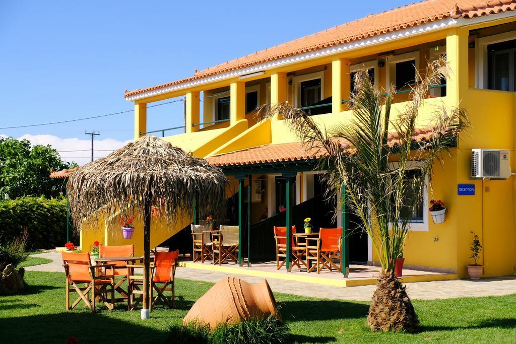 Pandora Apartments Moudhros Bagian luar foto